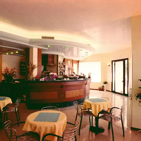 Hotel Ristorante Pedrocchi 2*
