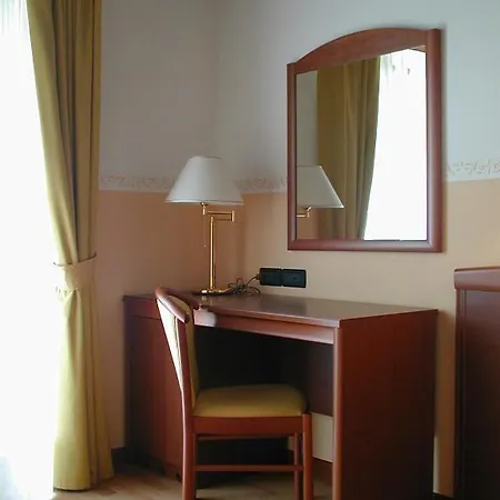 Hotel Ristorante Pedrocchi 2*
